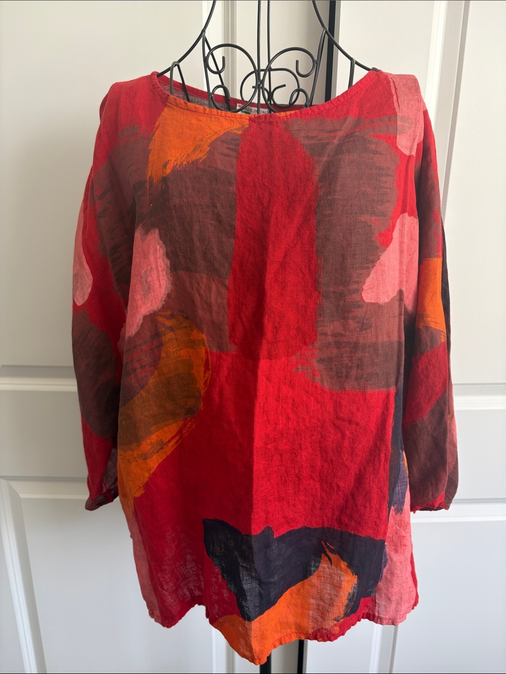 Women's Red Abstract Print Long Sleeve Top